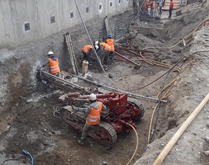 Anclajes al Terreno, estabilización de estructuras