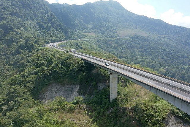 Colocación de Juntas de Expansión en Puentes