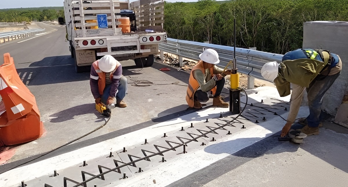 Colocación de Juntas de Calzada en Puentes, Juntas de Expansión