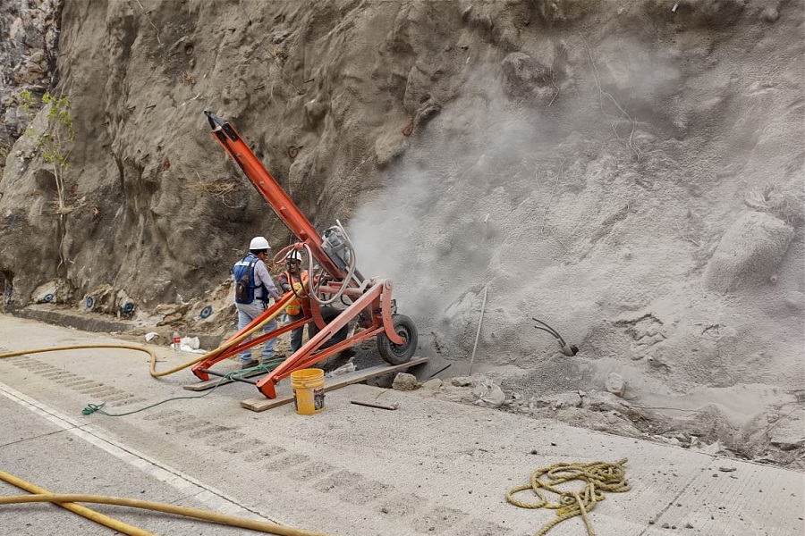 Anclas de fricción para Taludes
