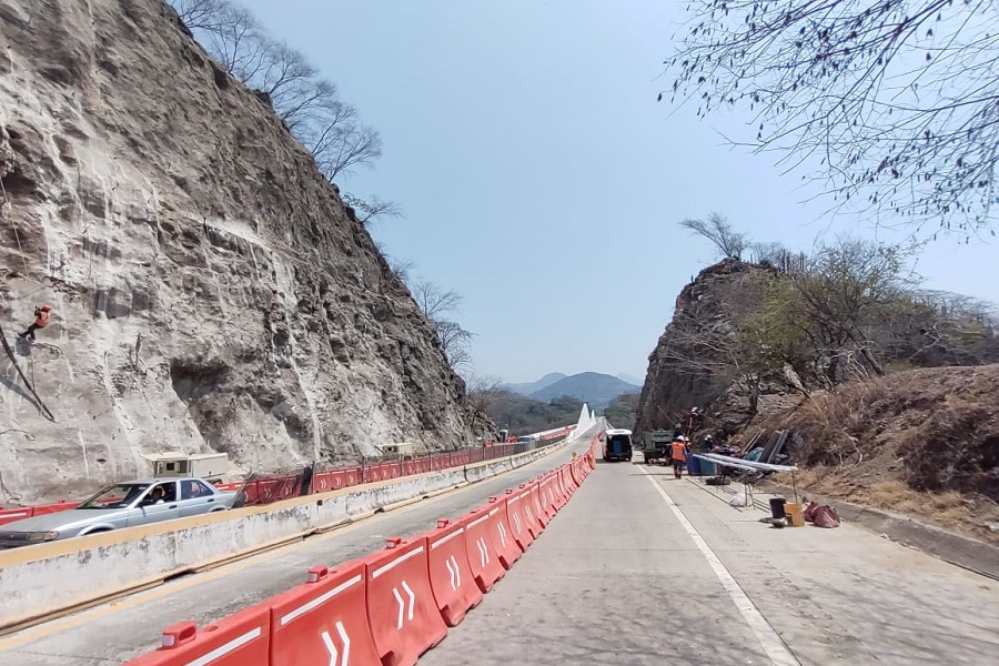 Anclas de Fricción para Taludes