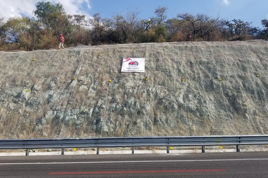 estabilización de Taludes, Con Concreto Lanzado, Drenes, Anclajes al terreno