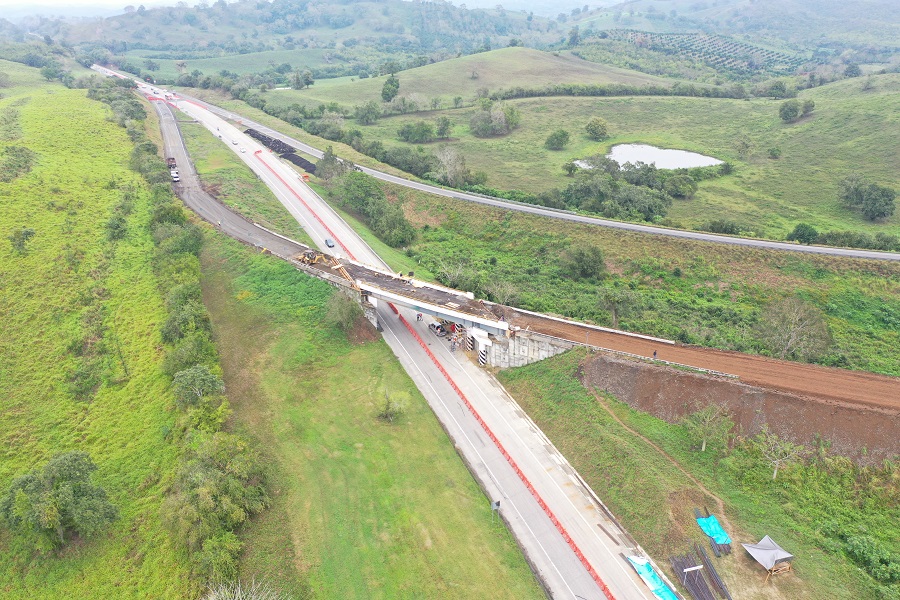 Izaje de Puentes, Levantamiento de Estructuras, Apoyos de Neopreno para puentes