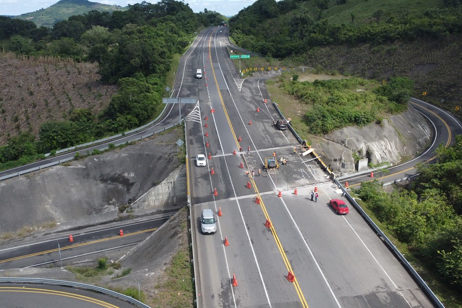 Colocación de Juntas de Calzada, Juntas de Expansión, México-Tuxpan