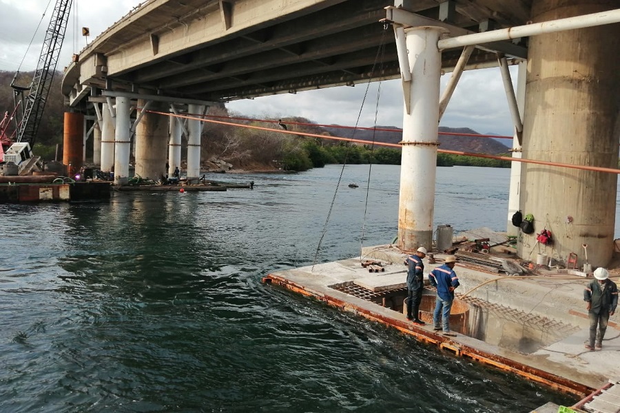 Trabajos de Postensado en Puentes