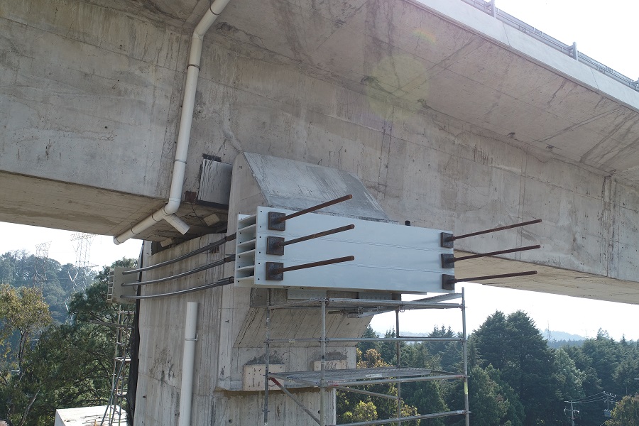 Postensado en Estructuras, Topes Sísmicos